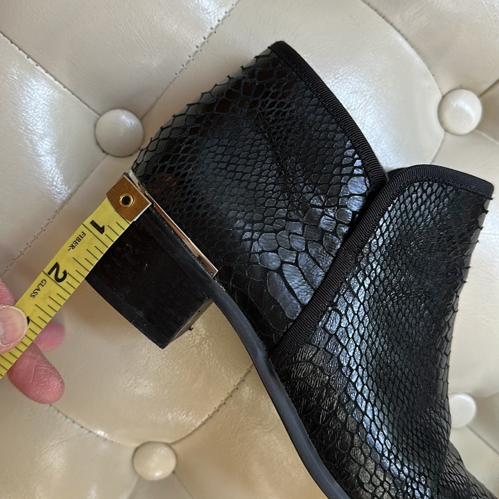 Nordstrom Treasue & Bond Black genuine leather Ankle Boots - Picture 9 of 10